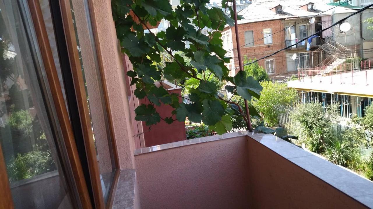 Aparthotel Otin Тбилиси Екстериор снимка